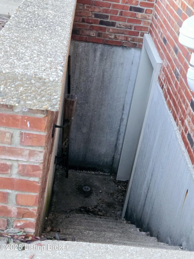 view of entry to storm shelter