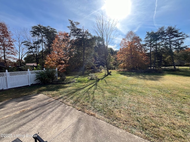 view of yard featuring fence