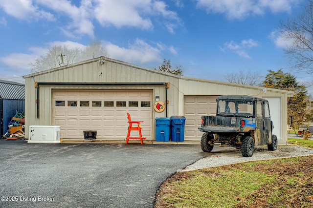 view of detached garage