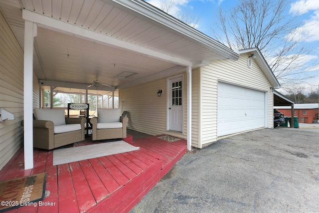 exterior space with a ceiling fan