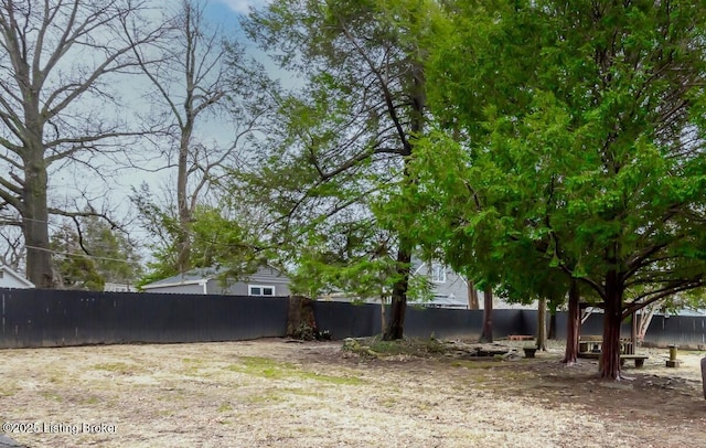 view of yard featuring fence