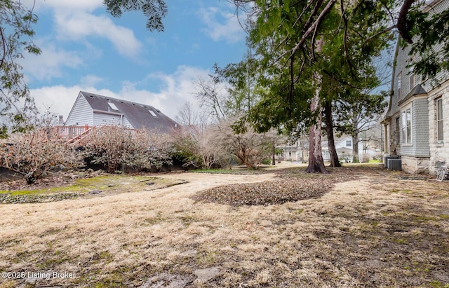 view of yard featuring central AC unit