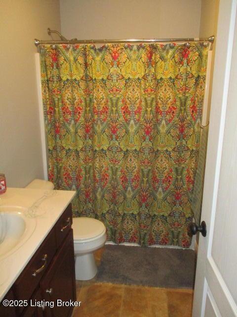 111 Pete Ln, Bardstown, KY 40004 - full bathroom featuring vanity, toilet, and a shower with curtain