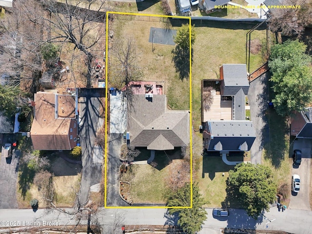 birds eye view of property featuring a residential view