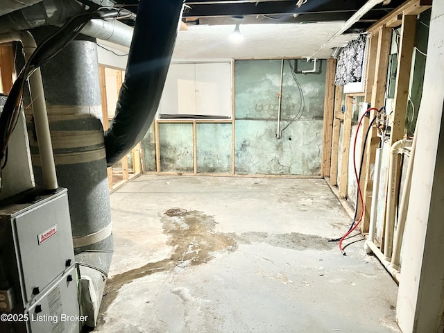 view of unfinished basement