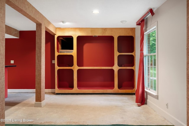 602 Club Ln, Louisville, KY 40207 - detailed view of concrete floors and recessed lighting