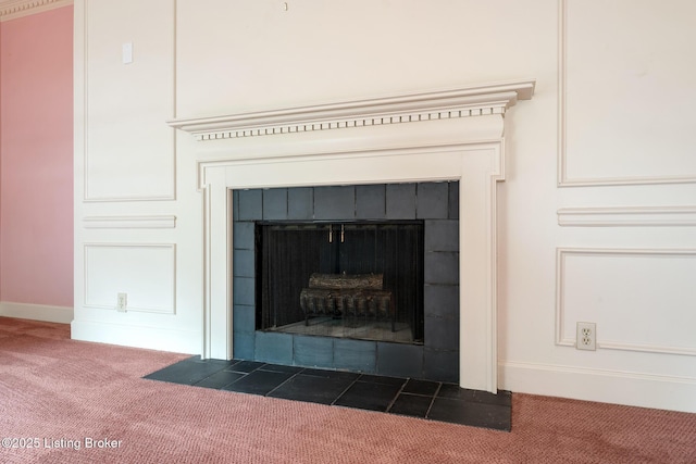 602 Club Ln, Louisville, KY 40207 - detailed view of carpet and a fireplace