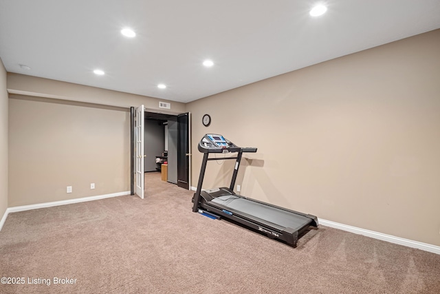 workout room with visible vents, recessed lighting, baseboards, and carpet floors