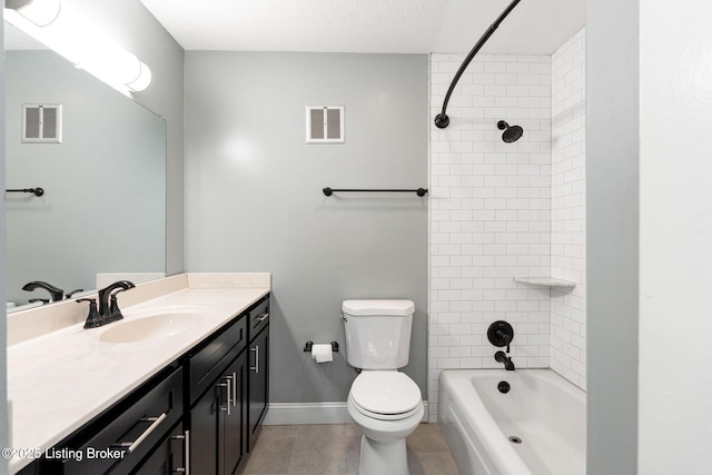 full bath featuring visible vents, toilet, vanity, and baseboards