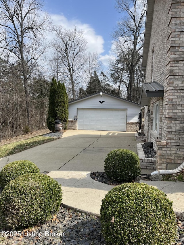 view of detached garage