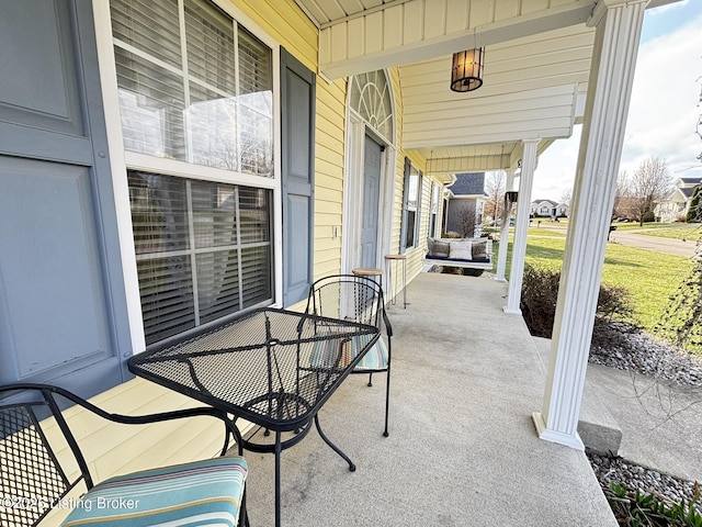 view of patio / terrace with covered porch