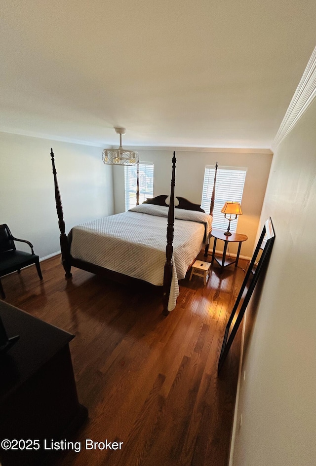 105-A Legacy Ct, Elizabethtown, KY 42701 - bedroom with dark wood finished floors, baseboards, and ornamental molding
