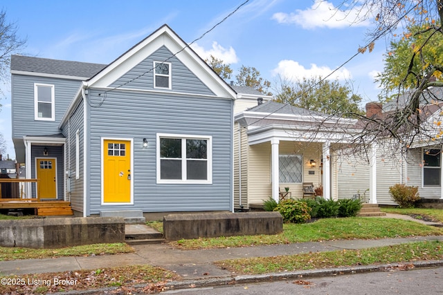 view of front of property featuring entry steps