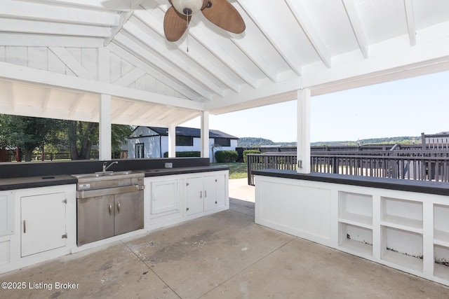 view of patio / terrace featuring an outdoor kitchen