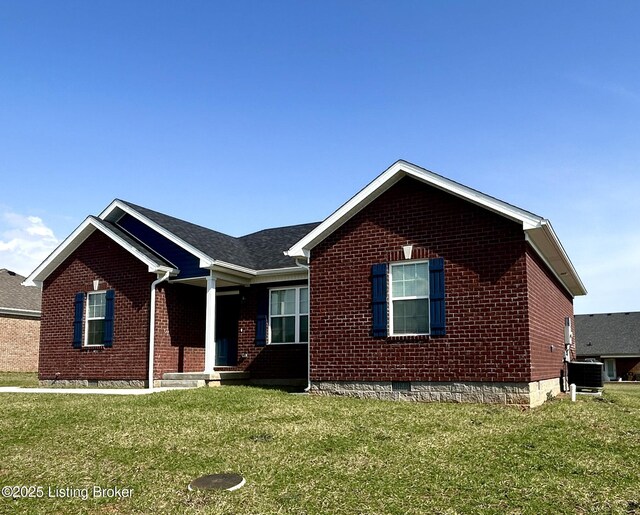 306 Oak Hill Ct, Bardstown, KY 40004 - single story home with a front yard, central air condition unit, and brick siding