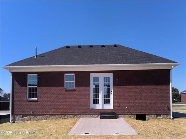 306 Oak Hill Ct, Bardstown, KY 40004 - rear view of property featuring entry steps, a patio area, brick siding, and a lawn
