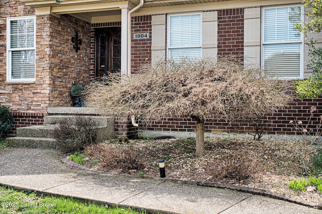 1004 Champions Cir, Simpsonville, KY 40067 - photo 2