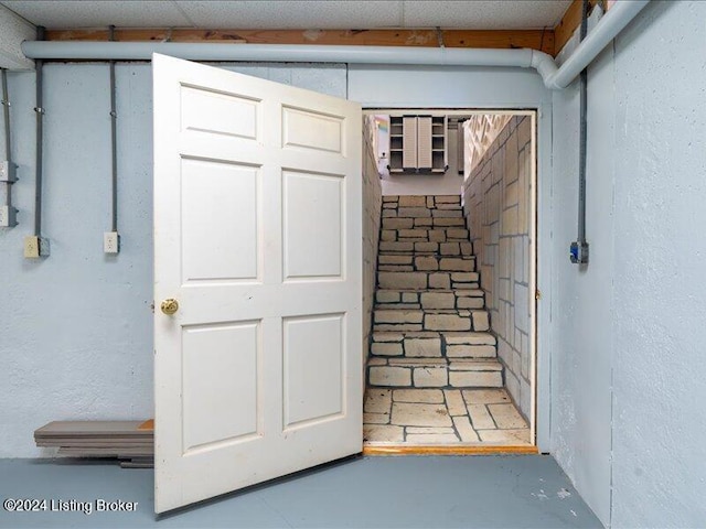 1317 Isleworth Dr, Louisville, KY 40245 - photo 66