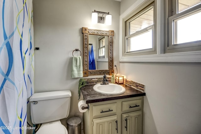 3140 Yorkshire Dr, Bardstown, KY 40004 - full bathroom featuring toilet and vanity