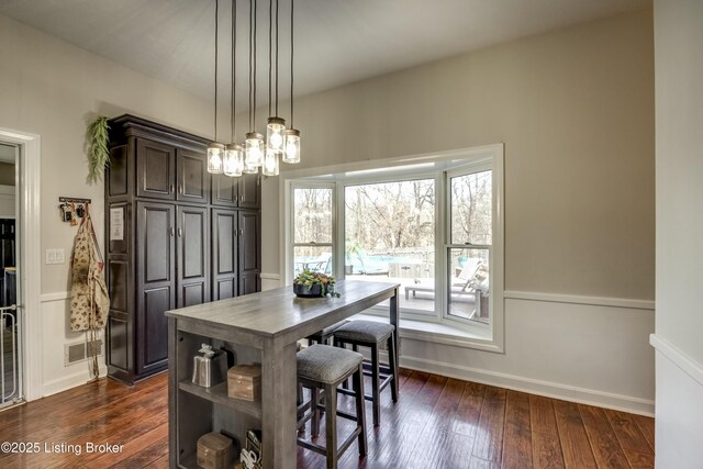 3140 Yorkshire Dr, Bardstown, KY 40004 - dining room with visible vents, an inviting chandelier, and dark wood finished floors