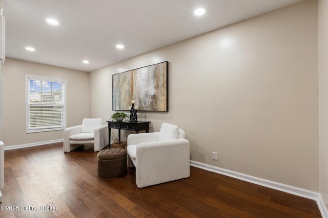 4316 Arwine Ct, Louisville, KY 40245 - living area featuring dark wood finished floors, recessed lighting, and baseboards