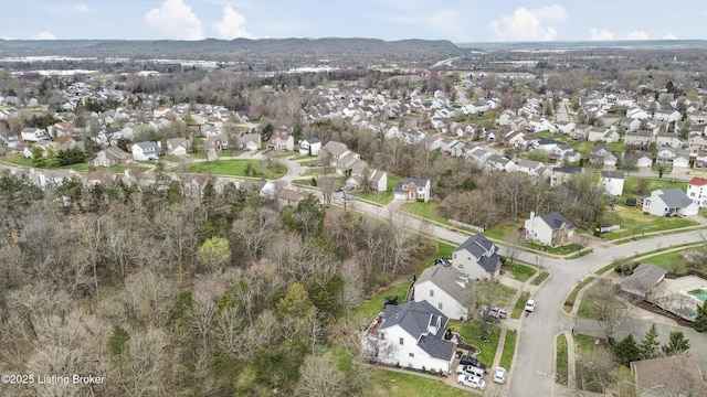 9415 River Trail Dr, Louisville, KY 40229 - photo 3