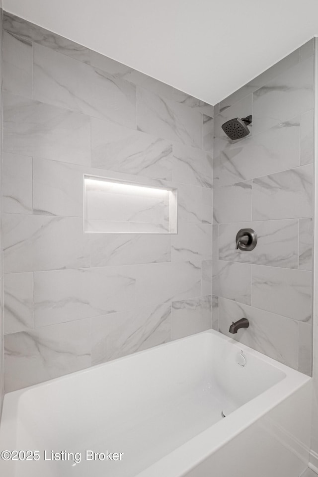 1911 Bainbridge Row Dr, Louisville, KY 40207 - view of full bathroom