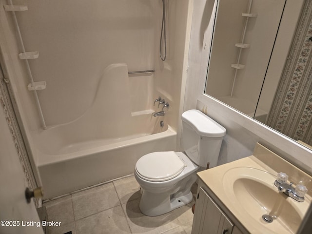 119 Norwood Dr, Elizabethtown, KY 42701 - full bath featuring shower / bath combination, toilet, vanity, and tile patterned flooring