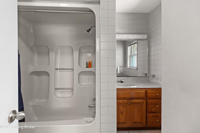 1147 Poplar Grove Rd, Buffalo, KY 42716 - bathroom featuring shower / bath combination and vanity