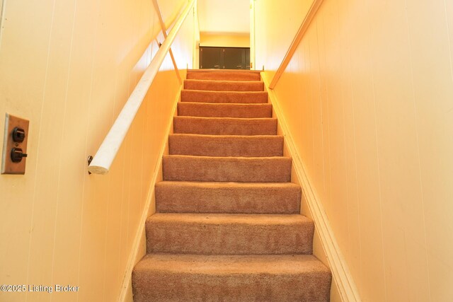 221 Blackburn Ave, Louisville, KY 40206 - photo 31