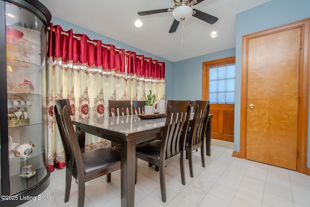 3019 Leman Dr, Louisville, KY 40220 - dining area featuring a ceiling fan