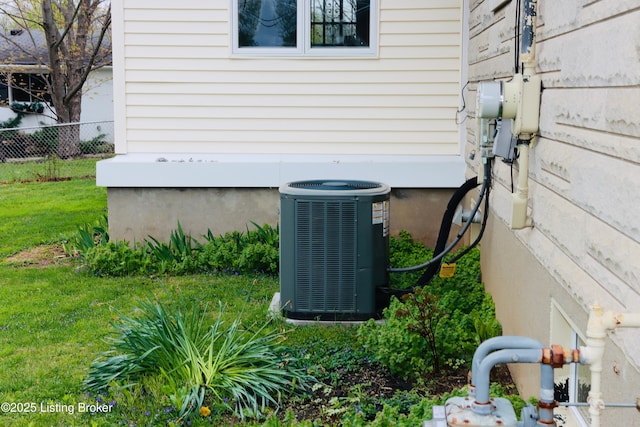 3019 Leman Dr, Louisville, KY 40220 - exterior details with central AC and fence