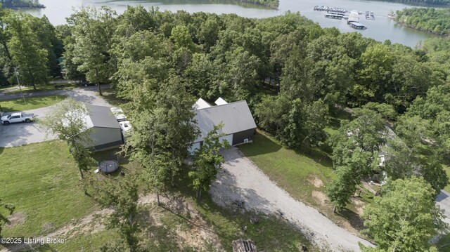 160 Oakland Hills Cir, Leitchfield, KY 42754 - aerial view of property and surrounding area with a nearby body of water