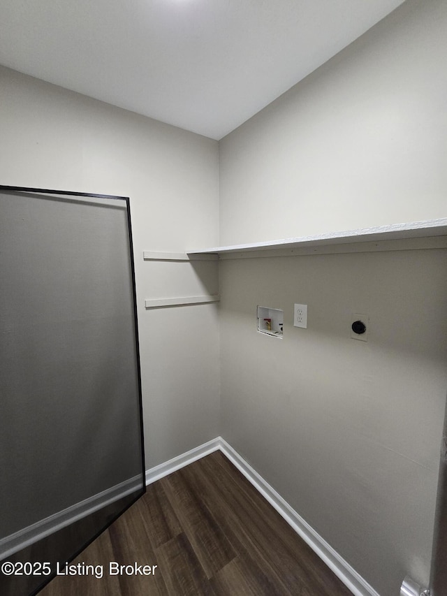 laundry room with dark wood-style floors, baseboards, laundry area, and washer hookup