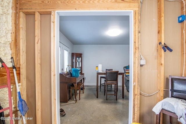 1400 Bewleyville Rosetta Rd, Irvington, KY 40146 - office space with concrete flooring