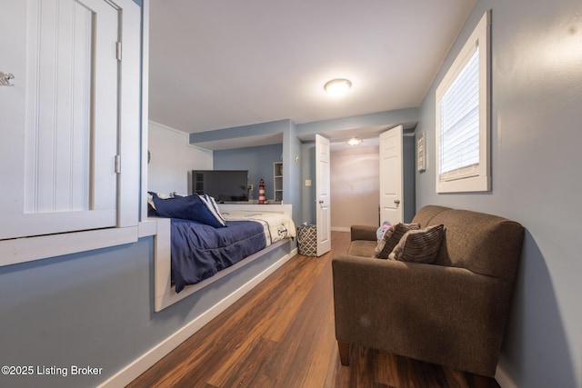 432 Four Seasons Rd, Falls Of Rough, KY 40119 - living room featuring wood finished floors and baseboards