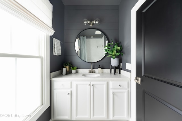 full bathroom featuring vanity