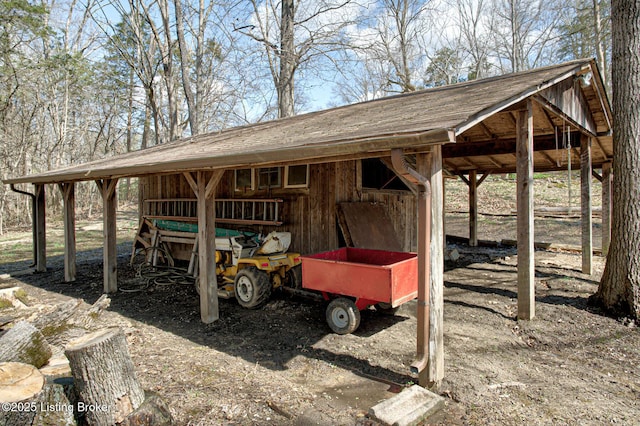 1014 Old Mill Stream Ln, Shepherdsville, KY 40165 - view of outbuilding with a carport