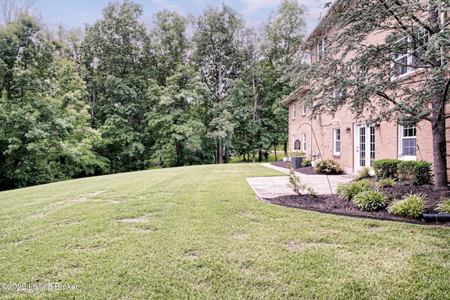 1014 Old Mill Stream Ln, Shepherdsville, KY 40165 - view of grassy yard with cooling unit