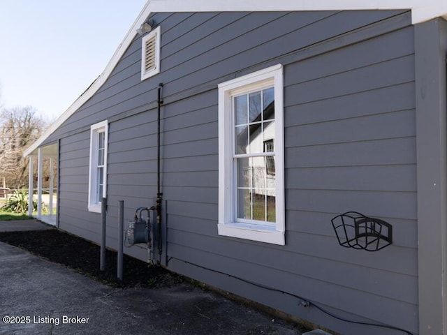 view of property exterior