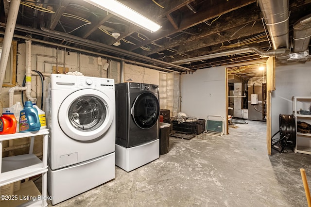 4613 S 2nd St, Louisville, KY 40214 - unfinished below grade area with washer and dryer