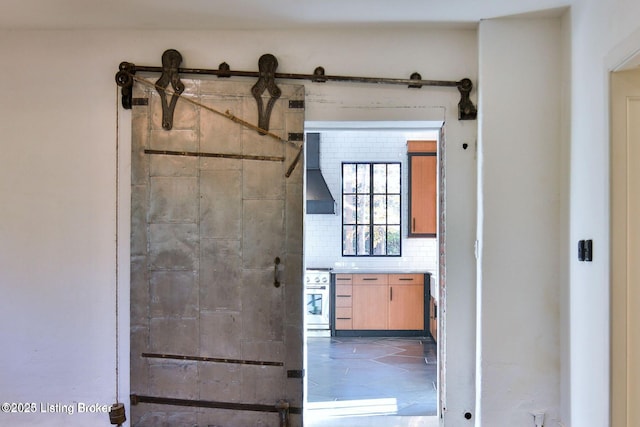 1801 Sulgrave Rd, Louisville, KY 40205 - bathroom with decorative backsplash