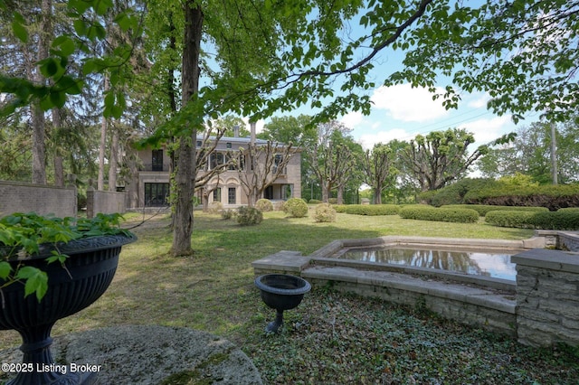 1801 Sulgrave Rd, Louisville, KY 40205 - view of yard