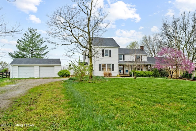 view of front of property featuring dirt driveway, a front lawn, a porch, an outbuilding, and fence