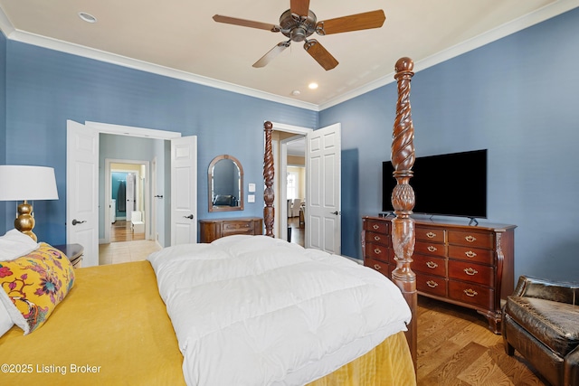 9502 Gerardia Ln, Prospect, KY 40059 - bedroom with wood finished floors, crown molding, recessed lighting, and a ceiling fan