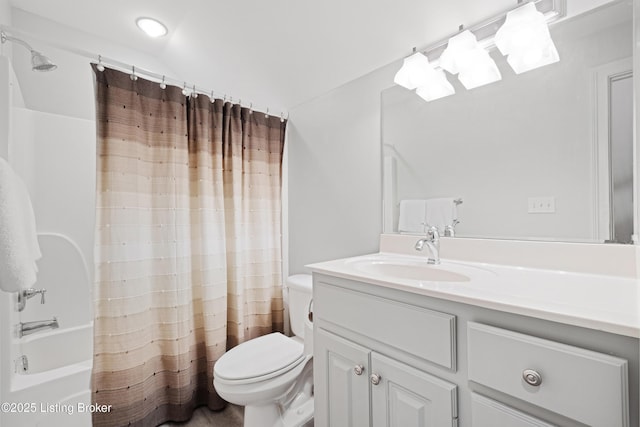 9502 Gerardia Ln, Prospect, KY 40059 - full bath with toilet, vanity, and shower / bath combination with curtain