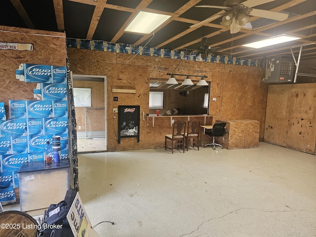 misc room featuring ceiling fan