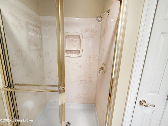 235 Ashford Dr, Mt Washington, KY 40047 - bathroom with a marble finish shower