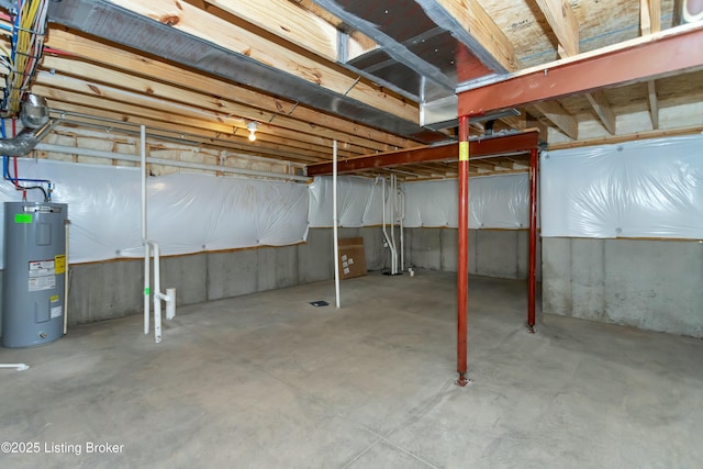382 Williamsburg Dr, Mt Washington, KY 40047 - unfinished below grade area with water heater