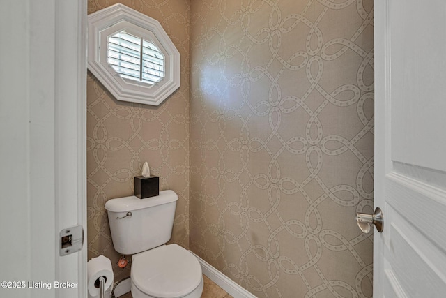 4232 Ashleywood Ct, Louisville, KY 40241 - bathroom featuring toilet and wallpapered walls